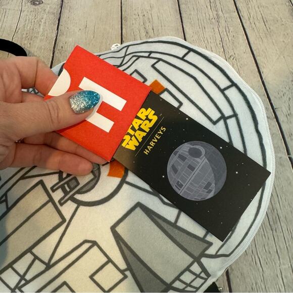 Harvey’s Star Wars Millennium Falcon Plush Crossbody Bag - Picture 2 of 3